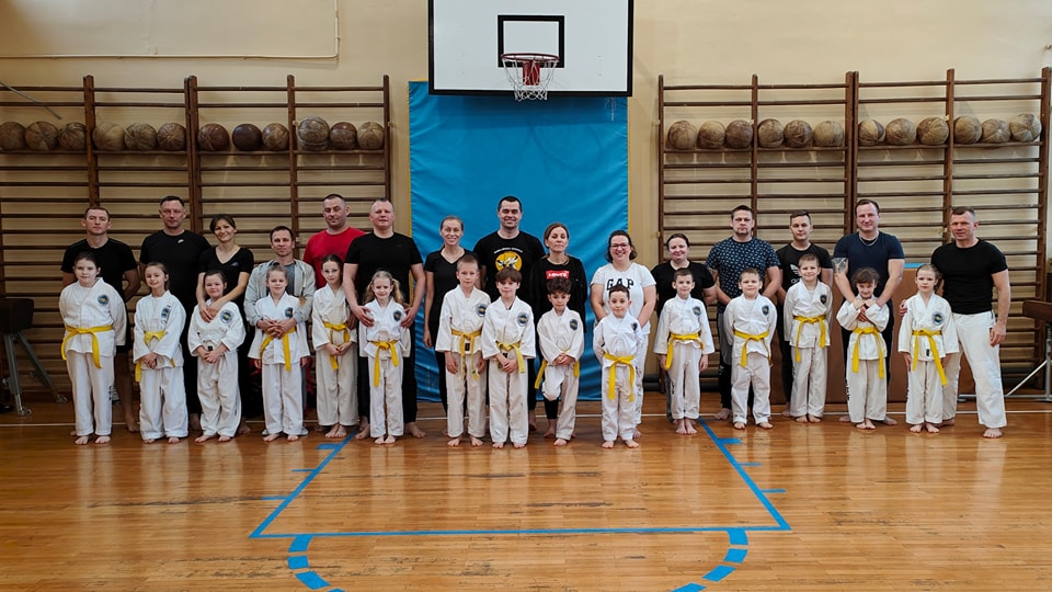 Wspólne treningi naszych taekwondoków z rodzicami – filmiki
